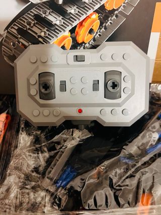 Kit de construção com várias peças