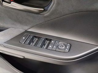 Toyota C-HR 1.8 Spirit Hybrid 140 Skyview