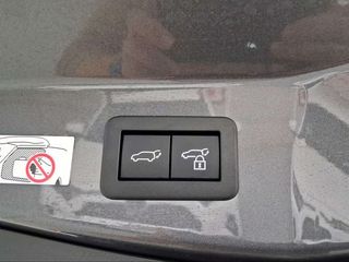 Toyota C-HR 1.8 Spirit Hybrid 140 Skyview