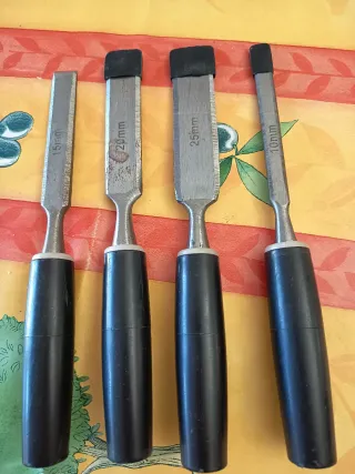 Juego 4 formones 10-25mm