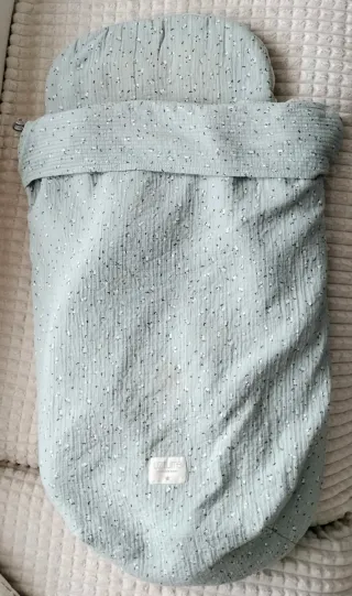 Cubre capazo y saco para cochecito de bebé