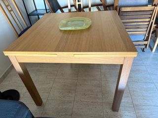 Mesa extensible roble cuadrada