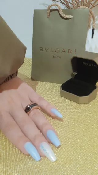 Anillo rosado y negro