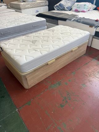 CANAPE Y COLCHON BULTEX VISCO 105x200