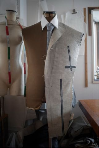 ARREGLOS DE ROPA PARA PARTICULARES Y TIENDAS.