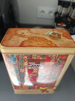 Caja metálica Chocapic Nestle antigua.