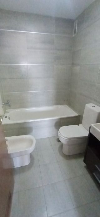 Se vende piso en Campus de la Salud en Granada.