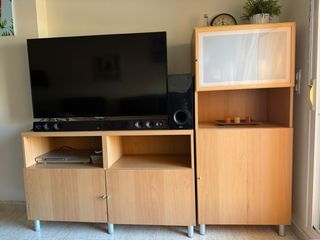 Aparador color roble modelo BESTA Ikea