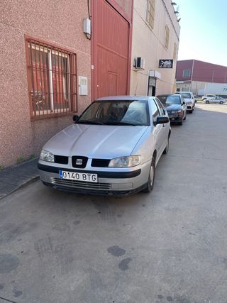 SEAT Cordoba 2002