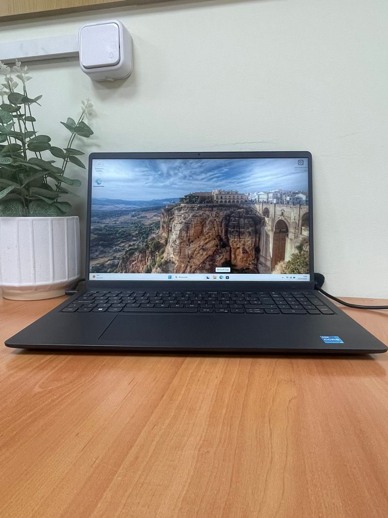 Dell Vostro 15 3510 (ref. 108419)