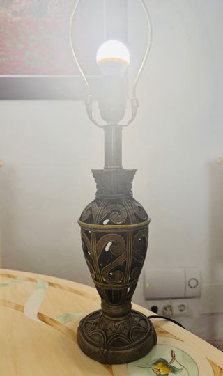 Base o Pie de lámpara calado, bronce envejecido