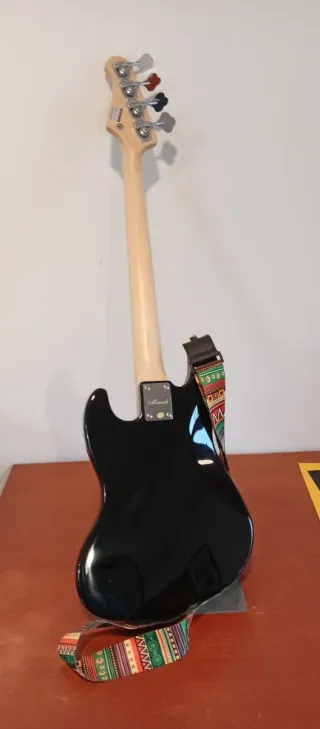 Bajo Mirsok JB-Mini con accesorios