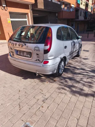 Nissan Almera 2004