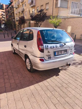Nissan Almera 2004