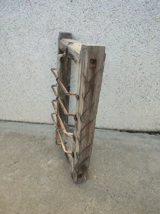 Reja de forja antigua para ventana