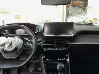 Peugeot 1148506 piloto tras der paragolpes 2008 p1