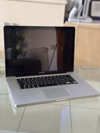 MacBook Pro 15 2010 Apple