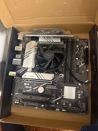 Placa Base ASUS PRIME B760M-A y CPU Intel i7-14700