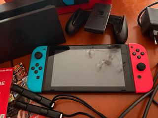 Nintendo Switch Azul/Rojo Completo