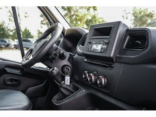 RENAULT Master Furgon T L2H2 3300 Bl dCi 100kW 135CV