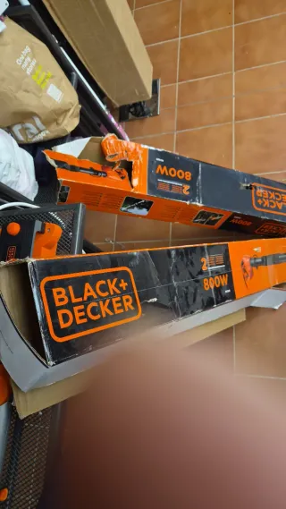 2 Motosierras de Pértiga Black+Decker