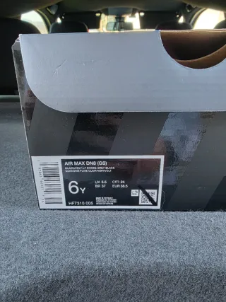 Nike Air Max DN8 Cinza e Verde