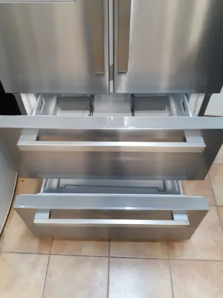 NEVERA Américana Beko 3 puertas con dispensador