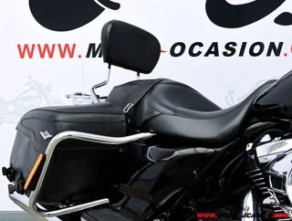 HARLEY-DAVIDSON ROAD KING CLASSIC