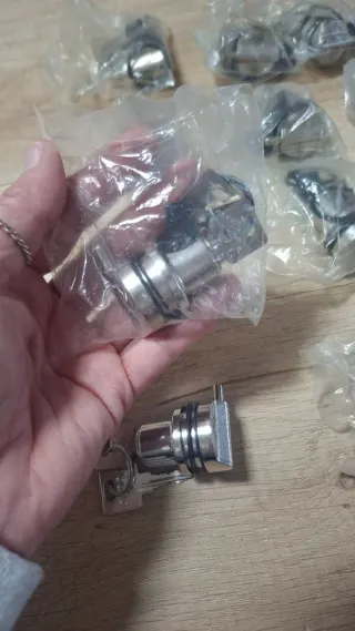 16 Cerraduras Ojmar 2910 para puertas de cristal