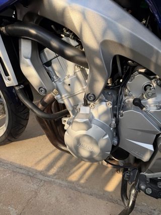 Yamaha Fazer 600 - 2005 - 14.500  km