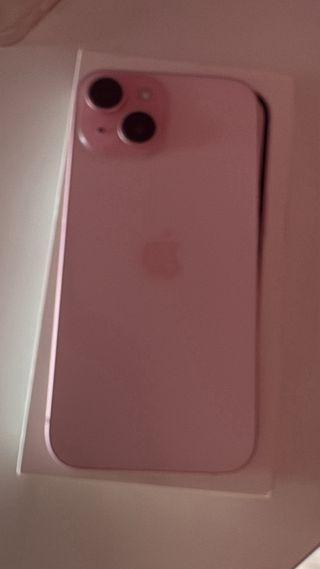 iPhone 15 Rosa 128GB - Batería 84%