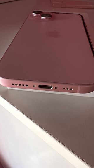 iPhone 15 Rosa 128GB - Batería 84%