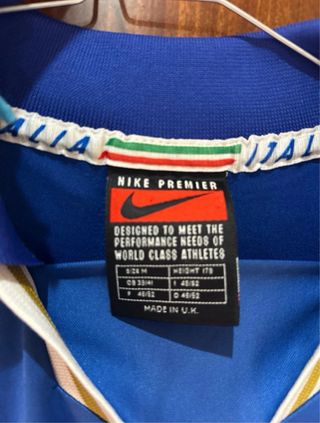Camiseta Nike Italia Retro 1996 Talla M