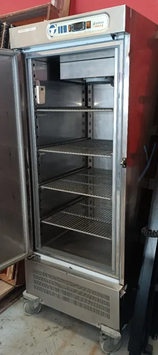 Nevera industrial Edesa