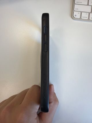 Funda QuadLock iPhone 13 Pro Negra