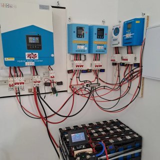 Kit INVERSOR 12KW+BATERIAS LIFEPO4+4 REGULADORES