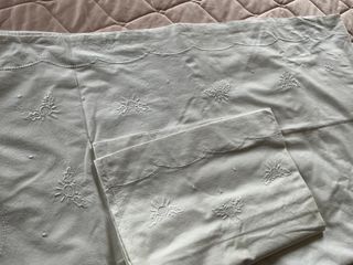 Juego de sabanas Lino antiguas bordada a mano