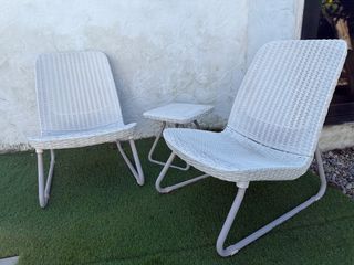 Juego de 2 sillas y mesa exterior