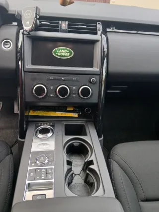 Land Rover Discovery 2018