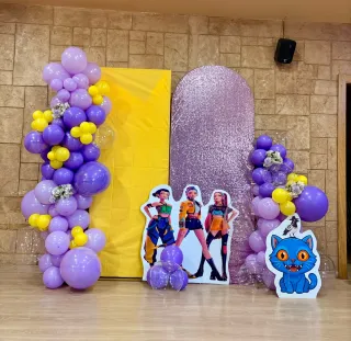 Arco orgánico globos fiesta