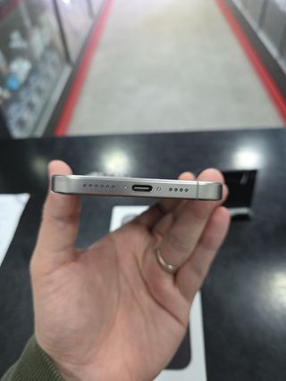 iPhone 16 Pro Max 256GB Natural Titanio