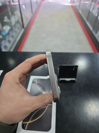 iPhone 16 Pro Max 256GB Natural Titanio