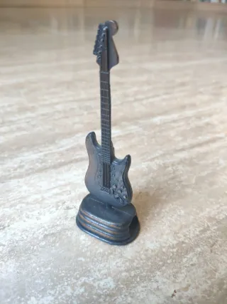 Sacapuntas PLAY ME y MADE IN HONG KONG