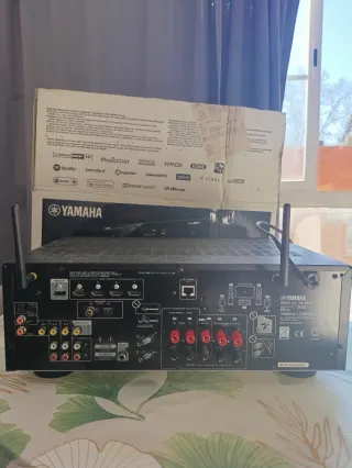 Receptor AV Yamaha RX-V485 Musicast WiFi Bluetooth