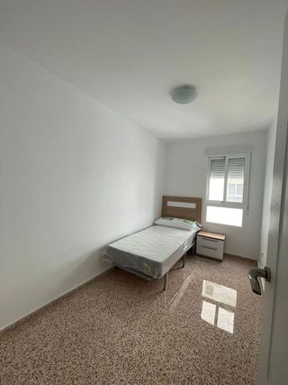 Piso en alquiler en Ensanche - Diputación en Alicante