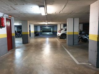 Garaje en venta en Eixample Sud – Migdia en Girona