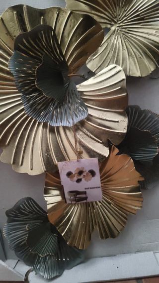 Flores Decorativas Metal Dorado y Gris