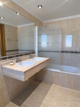 Casa adosada en alquiler en El Bosque en Chiva