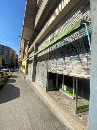 Local comercial en alquiler en Instituts - Universitat en Lleida