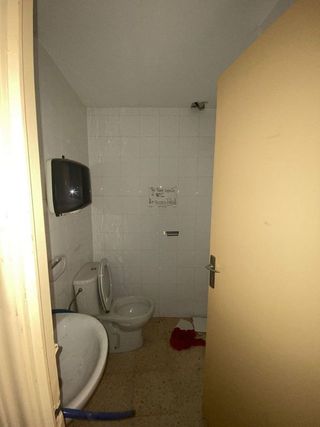 Local comercial en alquiler en Instituts - Universitat en Lleida